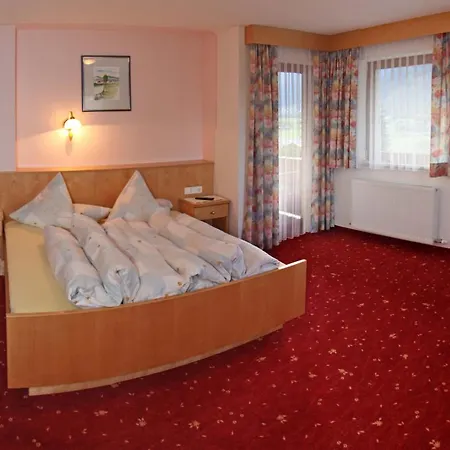 Haus Ferienglueck Apartment Neustift im Stubaital Room photo